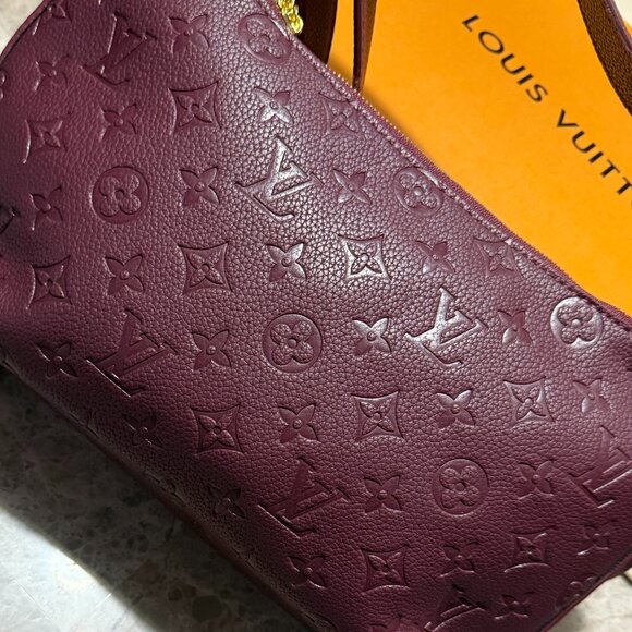 STUNNING and New Fashion Bag/Pouch-Beautiful Color of the Season with BAG! - Picture 5 of 6